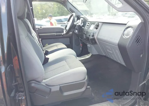 2011 Ford F-250 Xlt z USA, uszkodzony, nr VIN 1FT7X2B60BEA33500